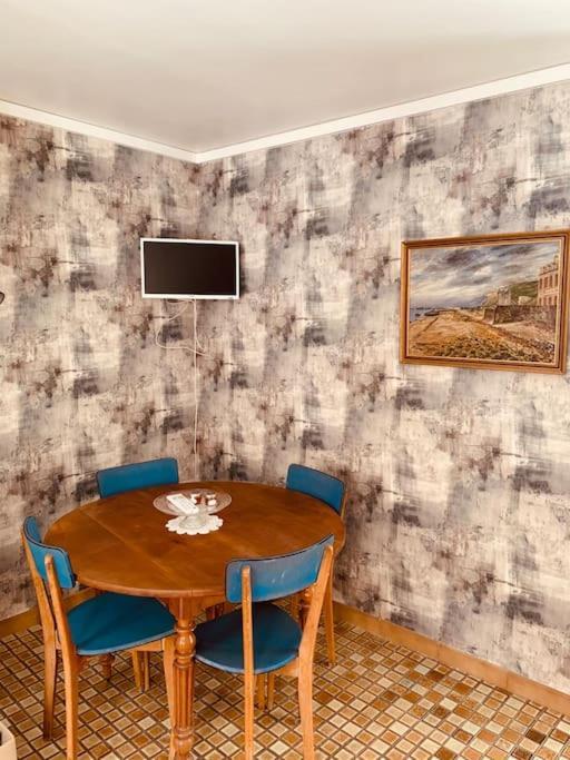 Appartement Musee Le Jour-J Ouistreham Exteriör bild